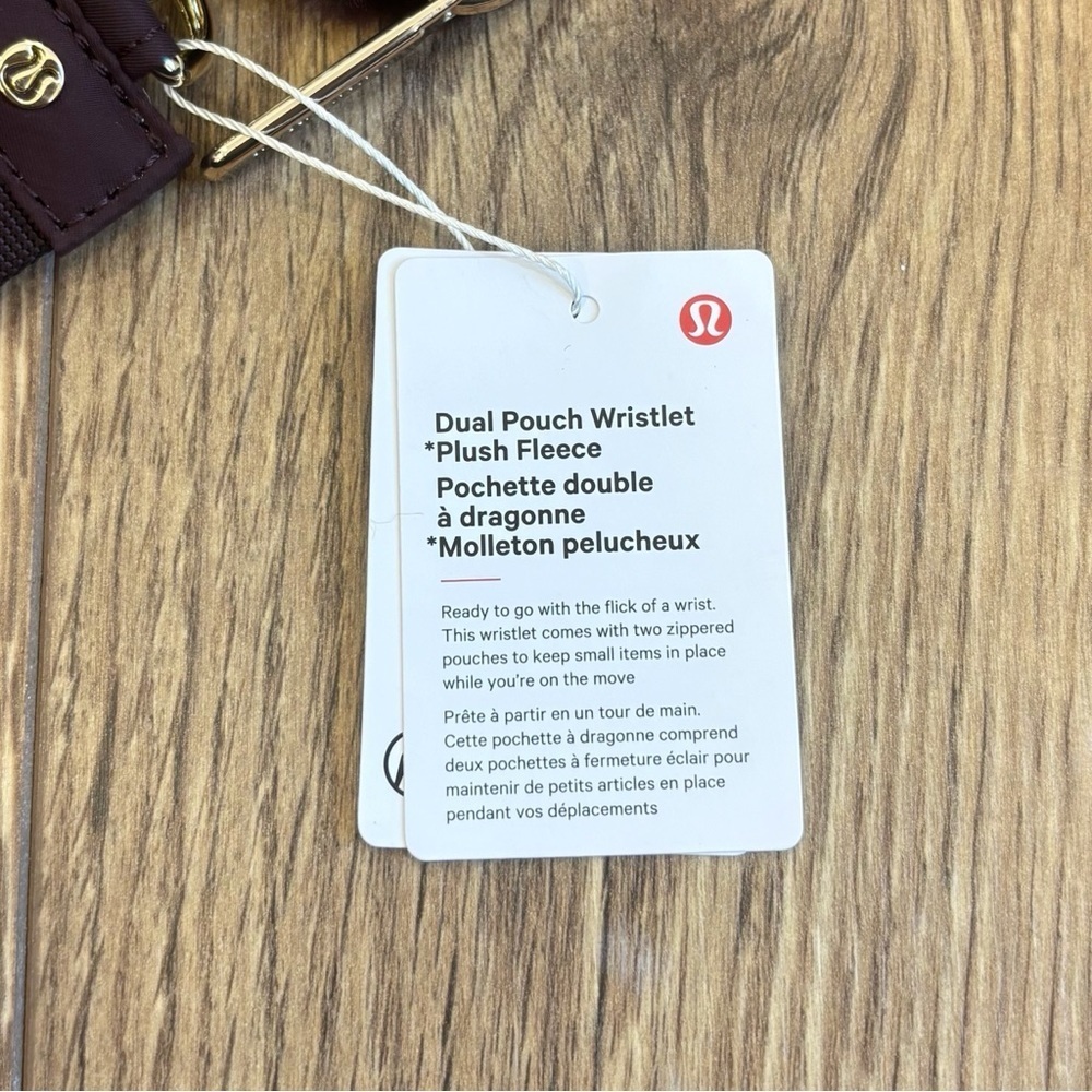 NWT Lululemon Dual Pouch Wristlet *Plush Fleece In Black Plum/Gold - Picture 8 of 8